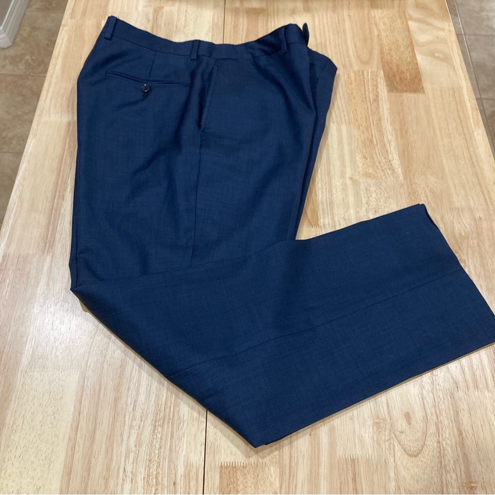 Tommy Hilfiger Men’s 100% Wool Blue Flat Front Pants Size 36x30